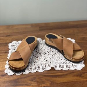 Sanita Tida Flex Sandal Lightweight Tan Leather